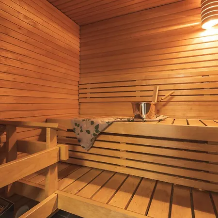 Saunallinen Kaksio Autohallipaikalla Kuopio